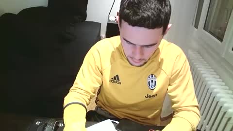 Snapshot of bear69fun chatting on January 2025 08:28:02 PM Bear69fun online show from January 2025 08:28:02 PM