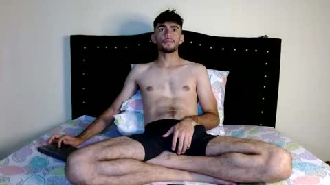 Snapshot of bear_97s chatting on January 2025 03:33:02 AM Pipe online show from January 2025 03:33:02 AM