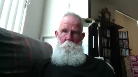 Snapshot of beardbushy chatting on September 2025 04:29:02 PM beardbushy online show from September 2025 04:29:02 PM