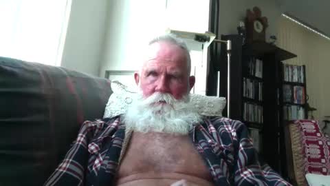 Snapshot of beardbushy chatting on September 2025 03:46:01 PM beardbushy online show from September 2025 03:46:01 PM