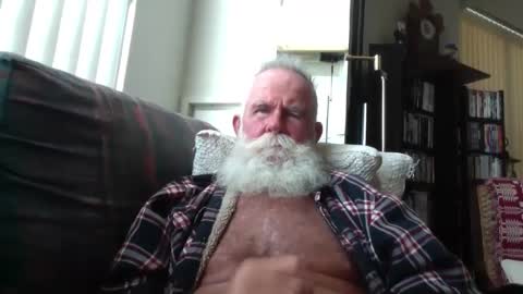 Snapshot of beardbushy chatting on October 2025 02:35:02 PM beardbushy online show from October 2025 02:35:02 PM