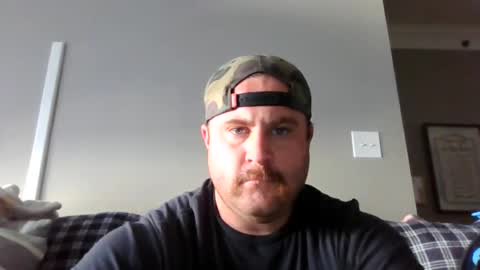 Snapshot of bearded4urpleasure chatting on October 2025 08:44:01 PM bearded4urpleasure online show from October 2025 08:44:01 PM