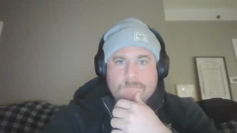 Snapshot of bearded4urpleasure chatting on February 2026 10:58:01 PM bearded4urpleasure online show from February 2026 10:58:01 PM