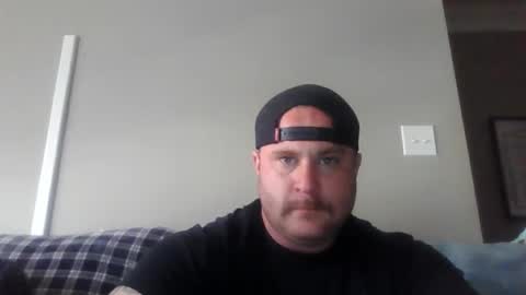 Snapshot of bearded4urpleasure chatting on April 2026 09:26:02 PM bearded4urpleasure online show from April 2026 09:26:02 PM