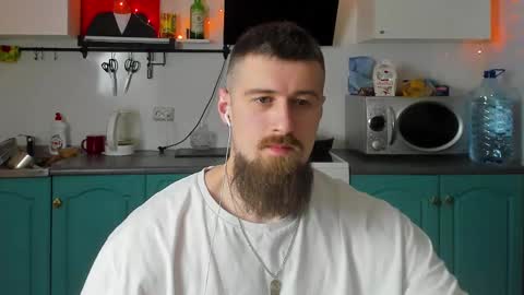 Snapshot of bearded_legend chatting on December 2024 09:34:01 PM Zeus online show from December 2024 09:34:01 PM