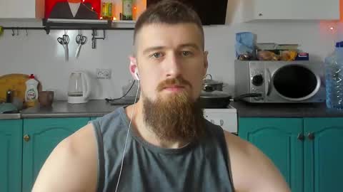 Snapshot of bearded_legend chatting on December 2024 09:15:01 PM Zeus online show from December 2024 09:15:01 PM