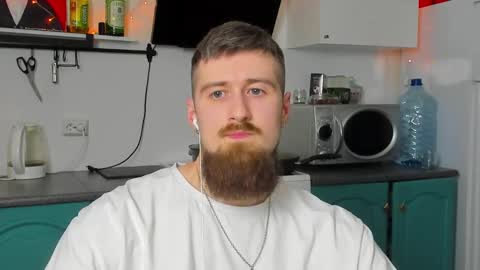 Snapshot of bearded_legend chatting on February 2025 09:48:01 PM Zeus online show from February 2025 09:48:01 PM