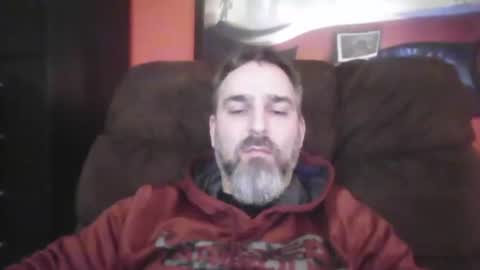Snapshot of beardedambition chatting on December 2024 03:47:01 AM beardedambition online show from December 2024 03:47:01 AM