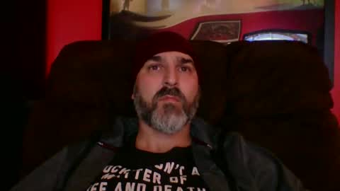 Snapshot of beardedambition chatting on October 2025 11:25:02 PM beardedambition online show from October 2025 11:25:02 PM