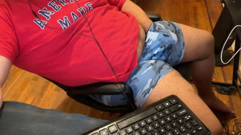 Snapshot of beardudeguy chatting on December 2024 06:03:02 AM beardudeguy online show from December 2024 06:03:02 AM