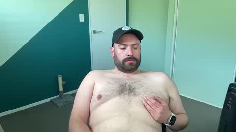 Snapshot of bearguynz chatting on November 2025 09:39:02 PM bearrrr online show from November 2025 09:39:02 PM