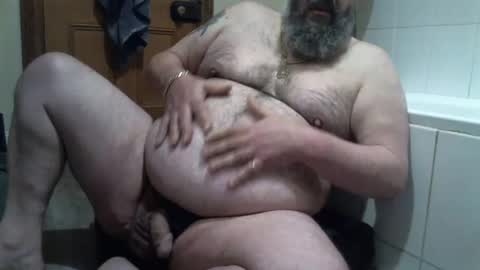 Snapshot of bearsteve75 chatting on December 2024 01:06:02 PM bearsteve75 online show from December 2024 01:06:02 PM