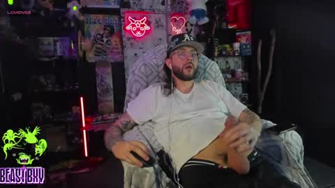 Snapshot of beastbxy chatting on February 2025 07:15:02 AM beast bxy online show from February 2025 07:15:02 AM