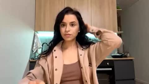 Katie online show from October 2025 09:51:01 AM