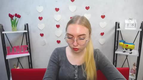 BeatriceFlyy online show from December 2024 12:18:02 PM