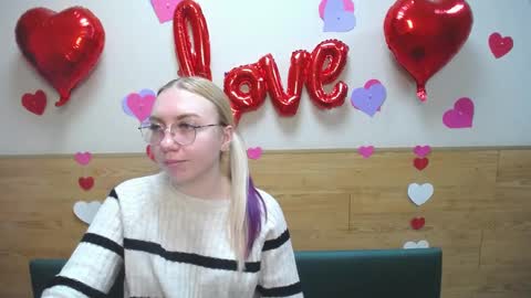 BeatriceFlyy online show from January 2025 04:30:02 PM