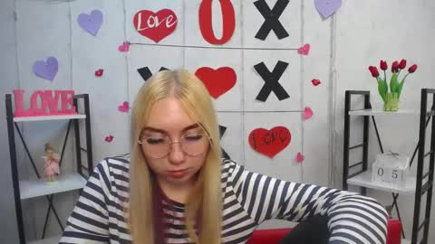 BeatriceFlyy online show from March 2025 04:24:01 PM