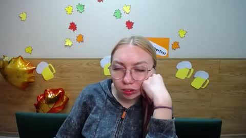 BeatriceFlyy online show from September 2025 11:55:02 AM