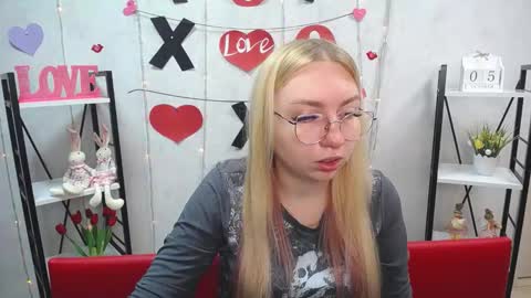 BeatriceFlyy online show from October 2025 12:03:02 PM