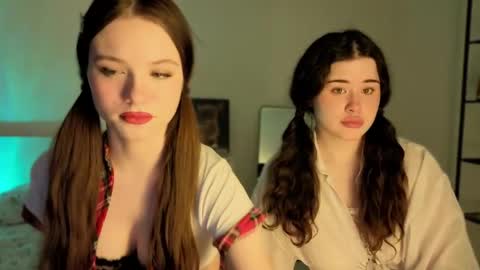 Snapshot of beatricemoonlight chatting on May 2026 09:14:01 AM My name is Beatrice Like my broadcast pls 3 online show from May 2026 09:14:01 AM