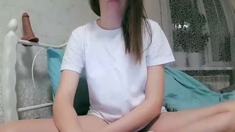 BeatriceTender online show from December 2024 06:16:02 PM