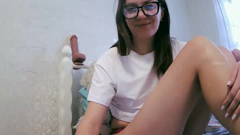 BeatriceTender online show from January 2025 07:11:01 AM