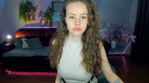 Snapshot of beatricewild chatting on March 2026 12:05:01 PM BeatriceWild online show from March 2026 12:05:01 PM