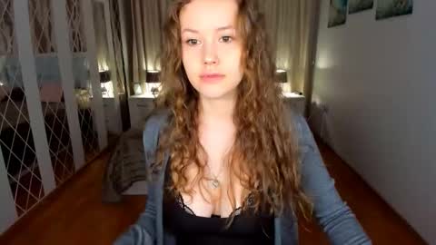 Snapshot of beatricewild chatting on April 2026 11:10:02 AM BeatriceWild online show from April 2026 11:10:02 AM