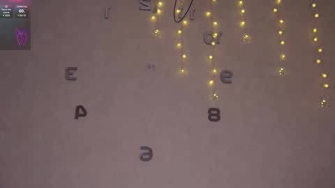 Snapshot of beatris_mils chatting on February 2025 11:28:02 AM Beatrice online show from February 2025 11:28:02 AM