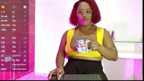 Beatzie online show from October 2025 03:04:01 PM