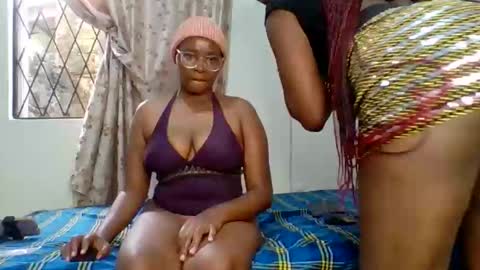 Snapshot of beautiful_and_lovely chatting on October 2025 04:12:02 AM Chelsea and Raymond online show from October 2025 04:12:02 AM