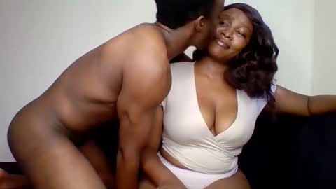 Snapshot of beautiful_and_lovely chatting on October 2025 07:21:02 AM Chelsea and Raymond online show from October 2025 07:21:02 AM