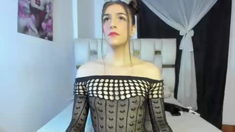 Snapshot of beautiful_doll888 chatting on July 2026 01:09:02 AM Valeria online show from July 2026 01:09:02 AM