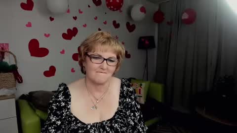 your Lana online show from February 2025 07:12:02 PM