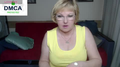 Snapshot of beautiful_lina7 chatting on April 2026 06:44:01 AM your Lana online show from April 2026 06:44:01 AM