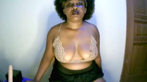 beautifulpeach2 online show from January 2025 09:46:01 PM