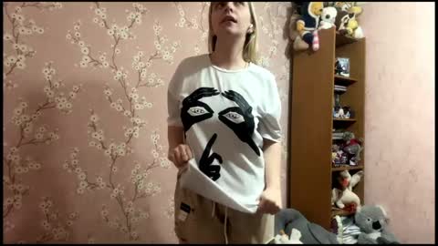 Snapshot of beautifultips chatting on April 2026 03:36:02 PM Mia online show from April 2026 03:36:02 PM