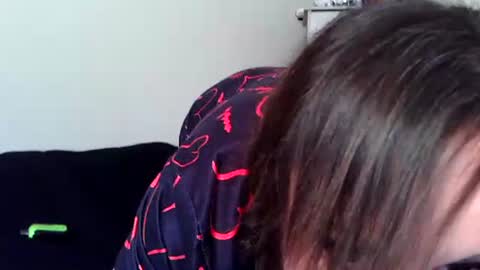 Snapshot of beautifulxxdisaster22 chatting on April 2026 06:31:02 PM kalysta online show from April 2026 06:31:02 PM