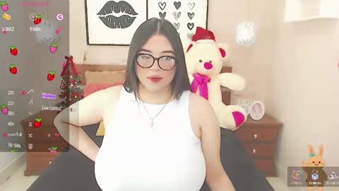 Snapshot of beautty_pink chatting on December 2024 01:49:01 PM beautty_pink online show from December 2024 01:49:01 PM