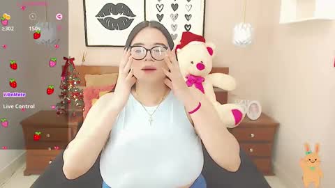 Snapshot of beautty_pink chatting on December 2024 04:46:02 PM beautty_pink online show from December 2024 04:46:02 PM