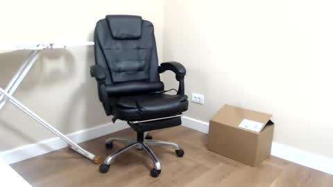 Snapshot of beauty_annyta chatting on April 2026 07:09:02 AM beauty_annyta online show from April 2026 07:09:02 AM