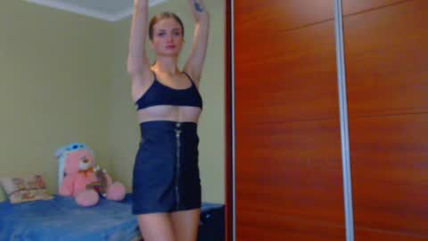 Snapshot of beauty_fruity chatting on February 2025 12:08:01 PM Maria online show from February 2025 12:08:01 PM