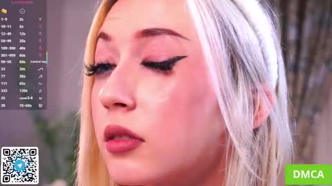 Snapshot of beauty_fuel chatting on October 2025 04:39:01 PM Polly online show from October 2025 04:39:01 PM