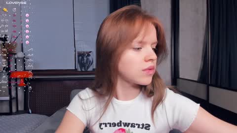 Snapshot of beauty_future chatting on December 2024 01:17:01 PM Nicole online show from December 2024 01:17:01 PM