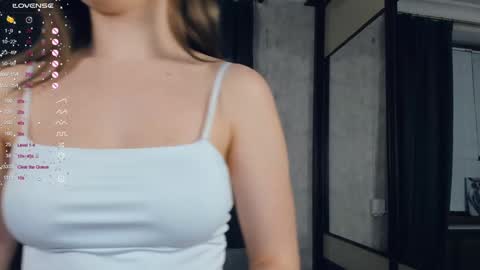 Snapshot of beauty_future chatting on January 2025 01:22:01 PM Nicole online show from January 2025 01:22:01 PM