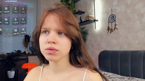 Snapshot of beauty_future chatting on January 2025 10:06:01 AM Nicole online show from January 2025 10:06:01 AM