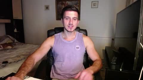 Mia and Jake online show from October 2025 11:05:02 PM