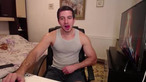 Mia and Jake online show from November 2025 01:22:01 PM