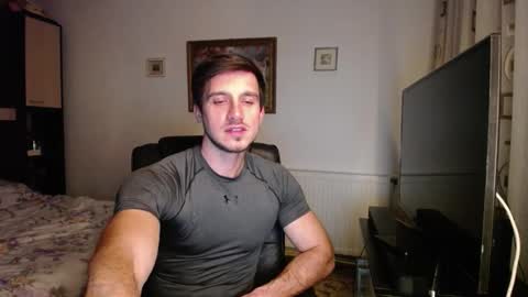 Mia and Jake online show from November 2025 11:16:02 PM