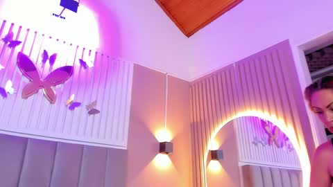 Chantall online show from January 2025 11:07:01 PM